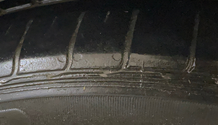 2023 Maruti Ciaz ZETA AT 1.5  SHVS PETROL, Petrol, Automatic, 20,729 km, Right Rear Tyre Tread