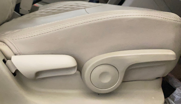 2023 Maruti Ciaz ZETA AT 1.5  SHVS PETROL, Petrol, Automatic, 20,729 km, Driver Side Adjustment Panel