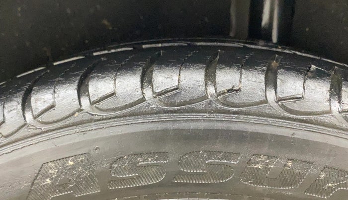 2016 Ford Ecosport TITANIUM 1.5L DIESEL, Diesel, Manual, 44,944 km, Left Rear Tyre Tread