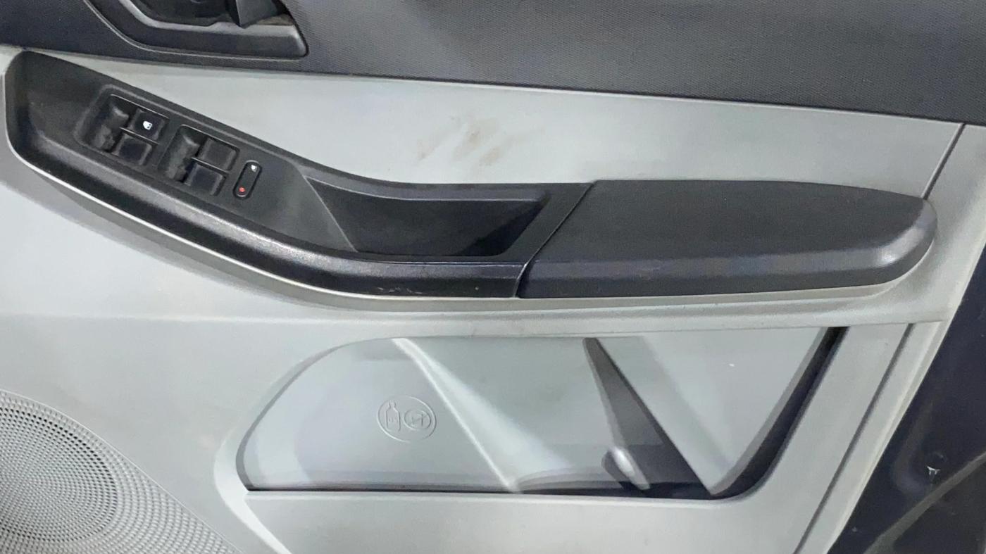 2021 Tata Tiago XT (O) PETROL, Petrol, Manual, 44,599 km, Driver Side Door Panels Control