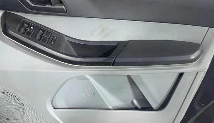 2021 Tata Tiago XT (O) PETROL, Petrol, Manual, 44,599 km, Driver Side Door Panels Control