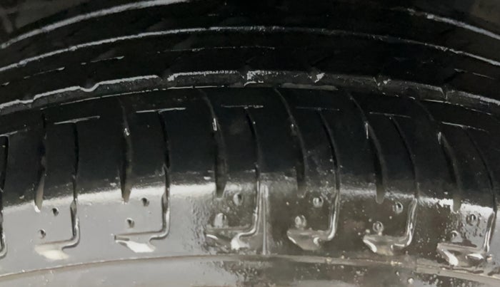 2021 Honda City 1.5L I-VTEC ZX CVT, Petrol, Automatic, 9,644 km, Left Rear Tyre Tread