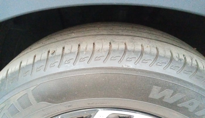 2024 KIA CARENS LUXURY PLUS 1.5 TURBO PETROL DCT 6 STR, Petrol, Automatic, 24,298 km, Right Rear Tyre Tread