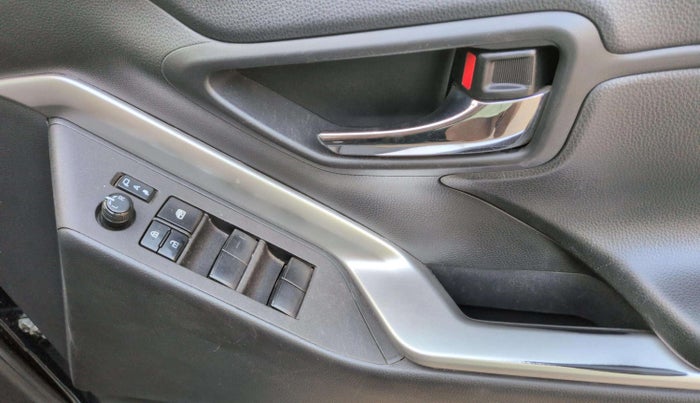 2024 Toyota INNOVA HYCROSS GX 8 STR, Petrol, Automatic, 29,078 km, Driver Side Door Panels Control