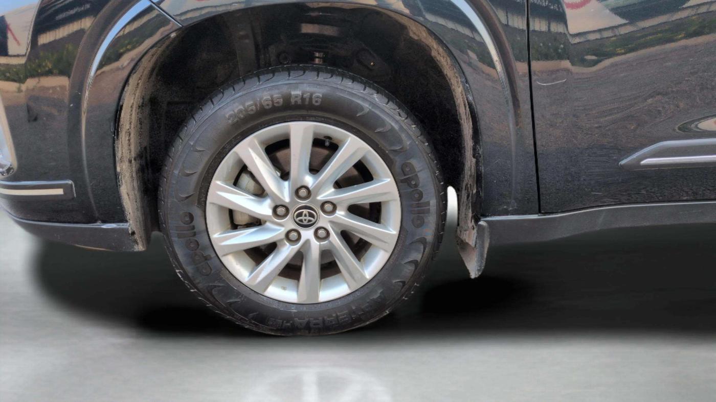 2024 Toyota INNOVA HYCROSS GX 8 STR, Petrol, Automatic, 29,078 km, Left Front Wheel