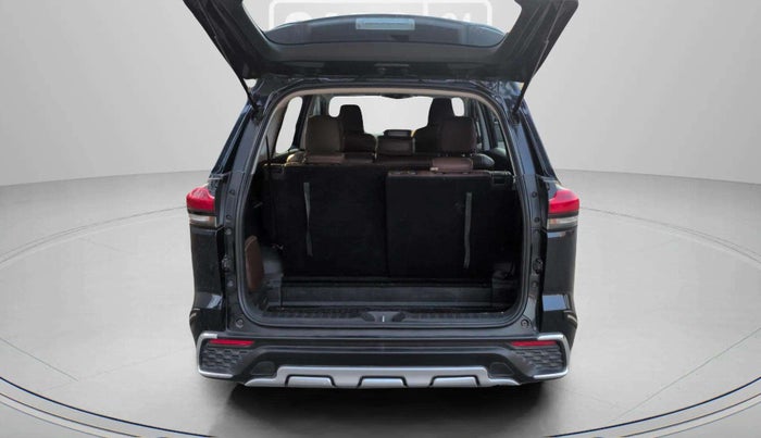 2024 Toyota INNOVA HYCROSS GX 8 STR, Petrol, Automatic, 29,078 km, Boot Door Open