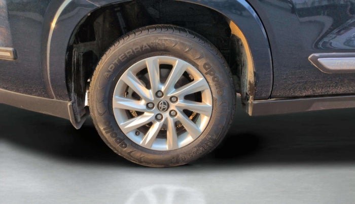 2024 Toyota INNOVA HYCROSS GX 8 STR, Petrol, Automatic, 29,078 km, Right Rear Wheel