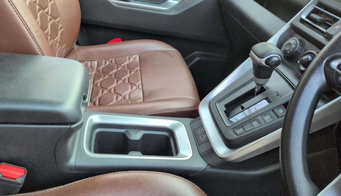 2024 Toyota INNOVA HYCROSS GX 8 STR, Petrol, Automatic, 29,078 km, Gear Lever