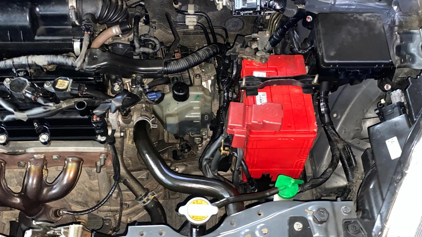 2019 Maruti Dzire VXI AMT, Petrol, Automatic, 28,307 km, Engine View - Left