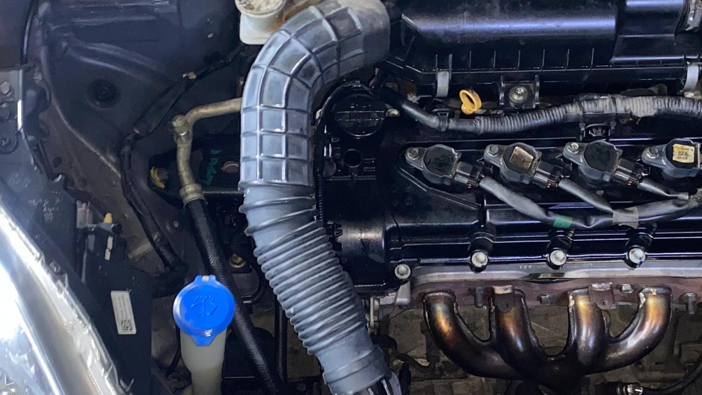 2019 Maruti Dzire VXI AMT, Petrol, Automatic, 28,307 km, Engine View - Right