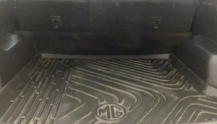 2019 MG HECTOR SHARP 1.5 DCT PETROL, Petrol, Automatic, 72,509 km, Boot Inside