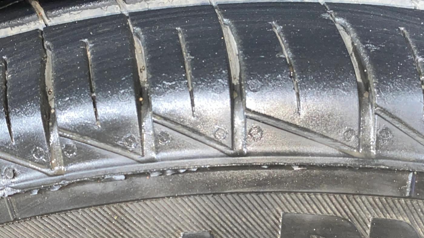 2021 Maruti Alto LXI CNG, CNG, Manual, 3,208 km, Right Front Tyre Tread