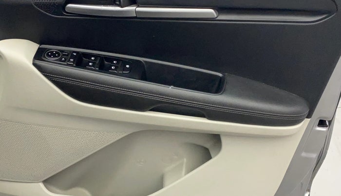 2020 KIA SONET HTX 1.0 IMT, Petrol, Manual, 47,182 km, Driver Side Door Panels Control