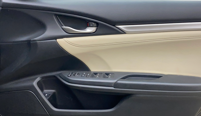 2020 Honda Civic 1.8L I-VTEC ZX CVT, Petrol, Automatic, 42,772 km, Driver Side Door Panels Control