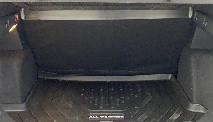 2025 Tata NEXON CREATIVE PLUS S 1.2 REVOTRON 6 AMT, Petrol, Automatic, 1,261 km, Boot Inside