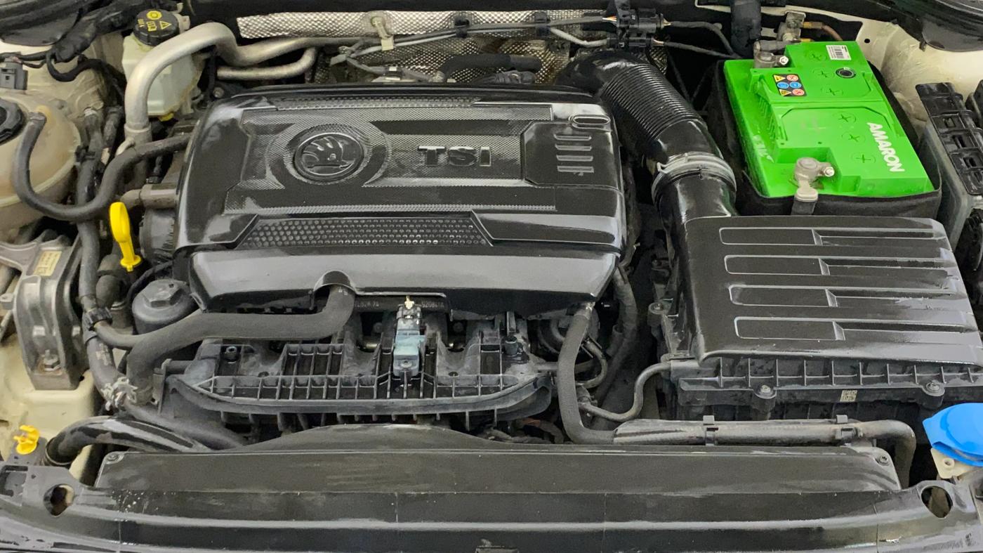 2018 Skoda Octavia L&K 1.8 TSI AT, Petrol, Automatic, 54,948 km, Engine View