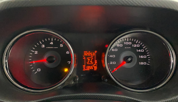 2017 Mahindra TUV300 T8 AMT, Diesel, Automatic, 1,35,626 km, Odometer Image