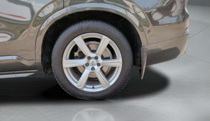 2018 Volvo XC 90 D5 MOMENTUM, Diesel, Automatic, 84,088 km, Left Rear Wheel