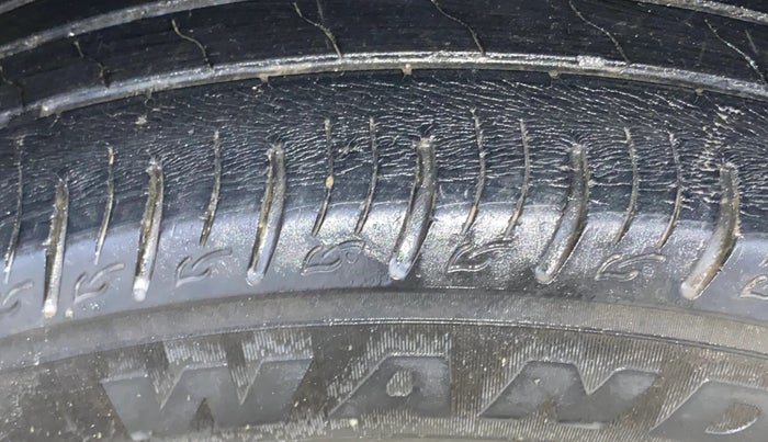 2021 Maruti Vitara Brezza LXI, Petrol, Manual, 47,794 km, Right Front Tyre Tread