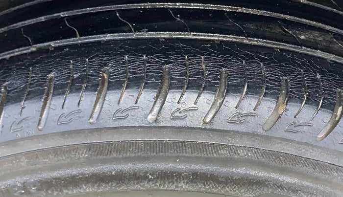 2021 Maruti Vitara Brezza LXI, Petrol, Manual, 47,794 km, Right Rear Tyre Tread