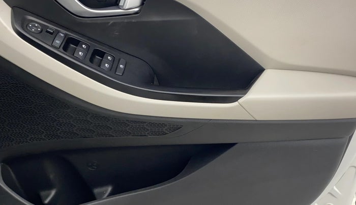 2023 Hyundai Creta S 1.5 PETROL, Petrol, Manual, 32,965 km, Driver Side Door Panels Control