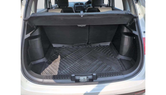 2022 Toyota URBAN CRUISER HIGH GRADE AT, Petrol, Automatic, 47,299 km, Boot Inside