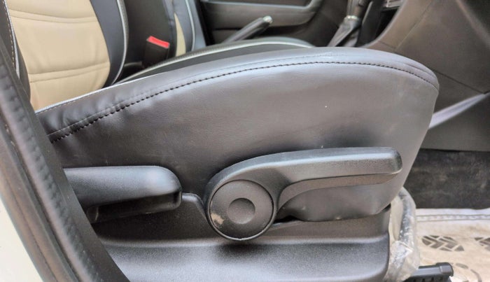 2022 Toyota URBAN CRUISER HIGH GRADE AT, Petrol, Automatic, 47,299 km, Driver Side Adjustment Panel