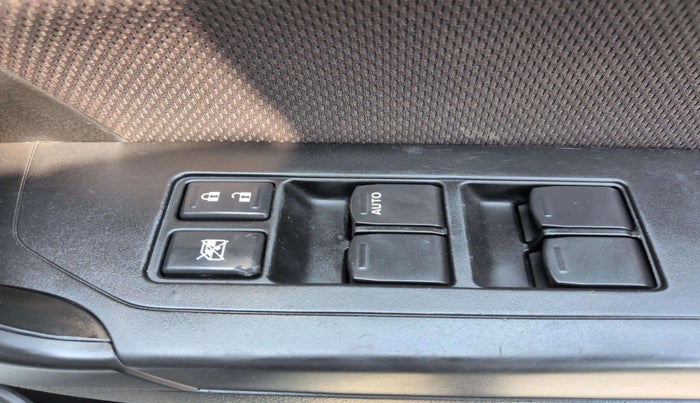 2022 Toyota URBAN CRUISER HIGH GRADE AT, Petrol, Automatic, 47,299 km, Driver Side Door Panels Control