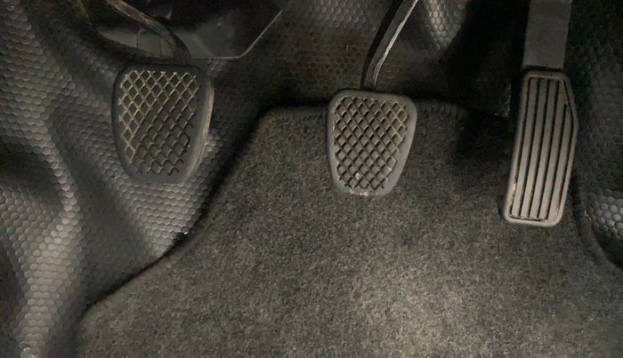 2016 Honda Jazz 1.2L I-VTEC V, Petrol, Manual, 23,462 km, Pedals