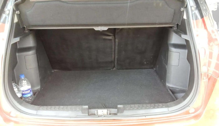 2018 Maruti Vitara Brezza ZDI PLUS AMT, Diesel, Automatic, 86,282 km, Boot Inside