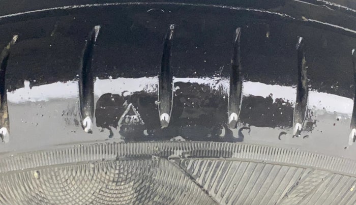 2016 Hyundai Eon ERA +, Petrol, Manual, 35,872 km, Right Front Tyre Tread