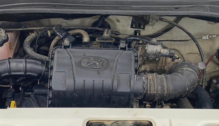 2016 Hyundai Eon ERA +, Petrol, Manual, 35,872 km, Engine View