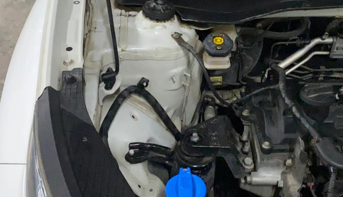 2020 Hyundai VENUE S 1.2, Petrol, Manual, 62,853 km, Engine View - Right