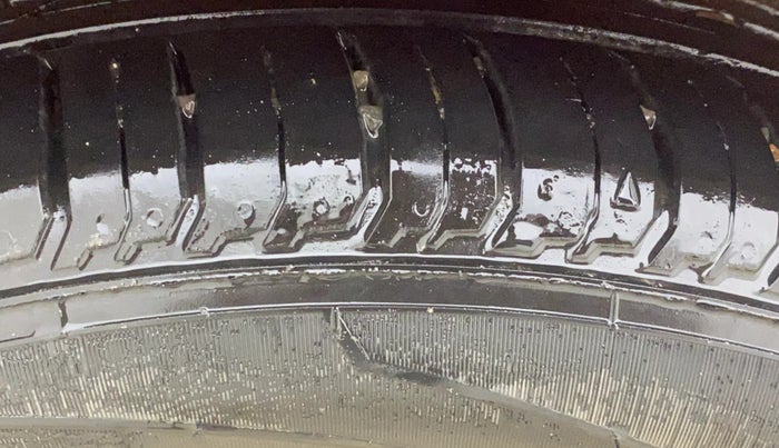 2023 Hyundai NEW I20 ASTA (O) 1.2 IVT, Petrol, Automatic, 16,175 km, Right Rear Tyre Tread