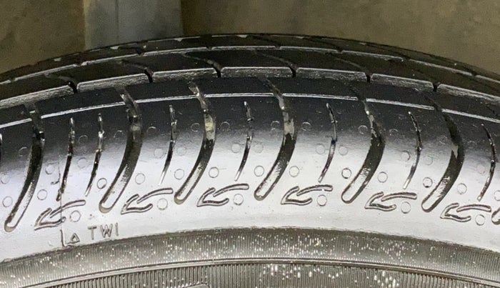 2019 Maruti New Wagon-R VXI 1.0, Petrol, Manual, 70,949 km, Right Rear Tyre Tread