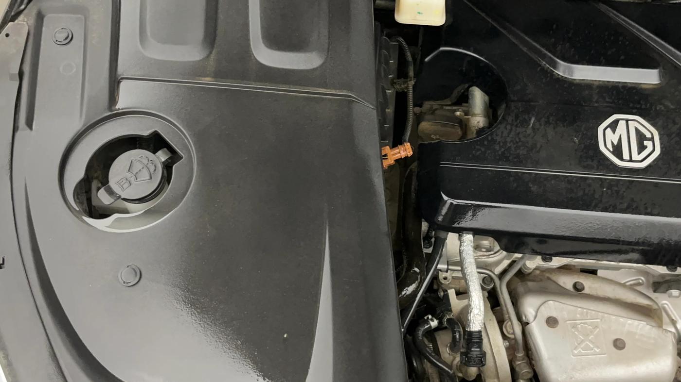 2024 MG HECTOR PLUS SHARP PRO 1.5 PETROL TURBO CVT 7 STR, Petrol, Automatic, 19,328 km, Engine View - Right
