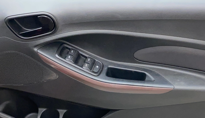 2021 Ford FREESTYLE TITANIUM PLUS 1.5 DIESEL, Diesel, Manual, 96,570 km, Driver Side Door Panels Control