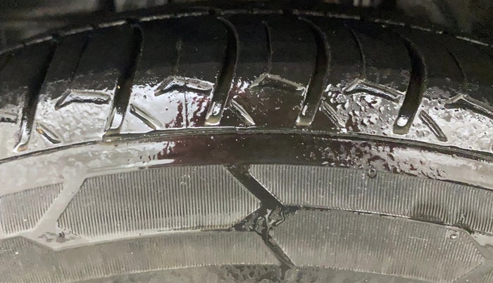 2021 Ford FREESTYLE TITANIUM PLUS 1.5 DIESEL, Diesel, Manual, 96,570 km, Left Front Tyre Tread