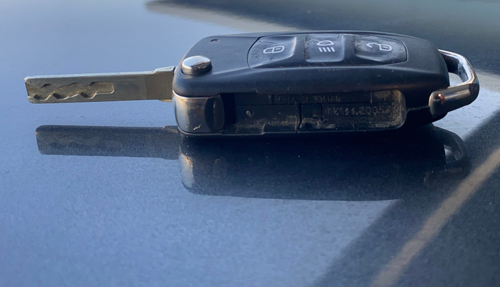 2020 Tata Tiago XT PETROL, Petrol, Manual, 15,507 km, Key Close Up