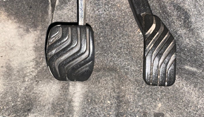 2021 Renault Kwid RXT 1.0 AMT (O), Petrol, Automatic, 24,832 km, Pedals