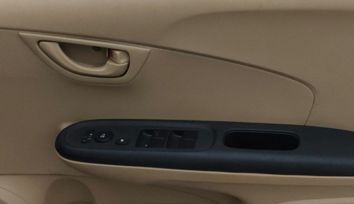 2014 Honda Amaze 1.2L I-VTEC S AT, Petrol, Automatic, 61,628 km, Driver Side Door Panels Control