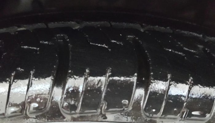 2015 Tata Zest XT PETROL, Petrol, Manual, 75,248 km, Right Front Tyre Tread