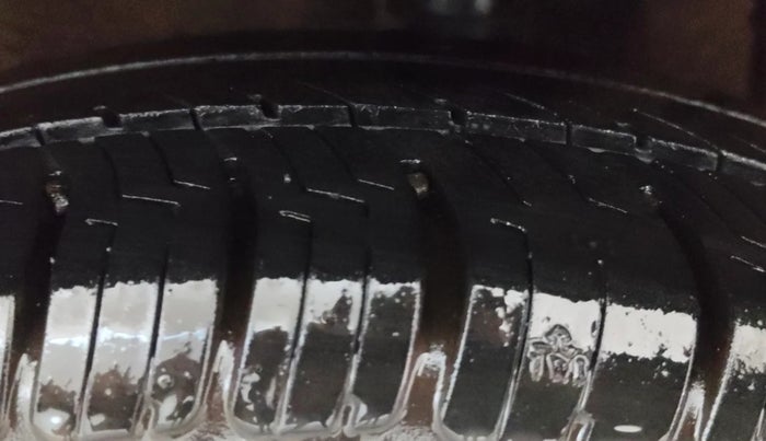2015 Tata Zest XT PETROL, Petrol, Manual, 75,248 km, Left Rear Tyre Tread