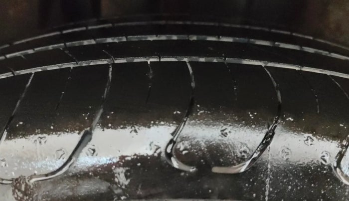 2021 Skoda KUSHAQ STYLE 1.0L TSI MT, Petrol, Manual, 60,841 km, Right Rear Tyre Tread