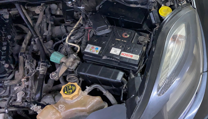 2018 Tata NEXON XM PETROL, CNG, Manual, 94,517 km, Engine View - Left