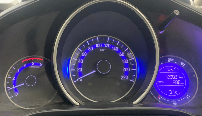 2015 Honda Jazz 1.5L I-DTEC VX, Diesel, Manual, 1,23,243 km, Odometer Image