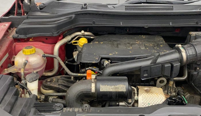 2021 Mahindra XUV300 W6 1.2 PETROL AMT, Petrol, Automatic, 17,711 km, Engine View - Right