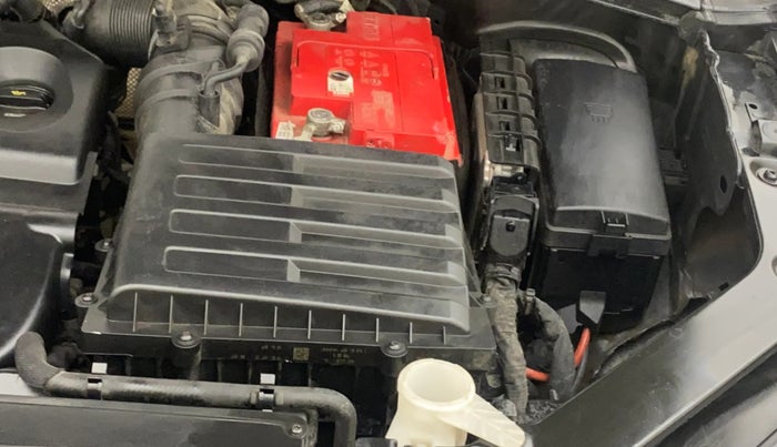 2019 Volkswagen TIGUAN HIGHLINE TDI AT, Diesel, Automatic, 53,191 km, Engine View - Left