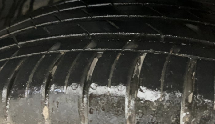 2021 MG HECTOR PLUS SHARP 1.5 PETROL TURBO CVT 6-STR, Petrol, Automatic, 85,694 km, Right Rear Tyre Tread