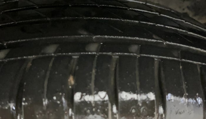 2021 MG HECTOR PLUS SHARP 1.5 PETROL TURBO CVT 6-STR, Petrol, Automatic, 85,694 km, Left Rear Tyre Tread